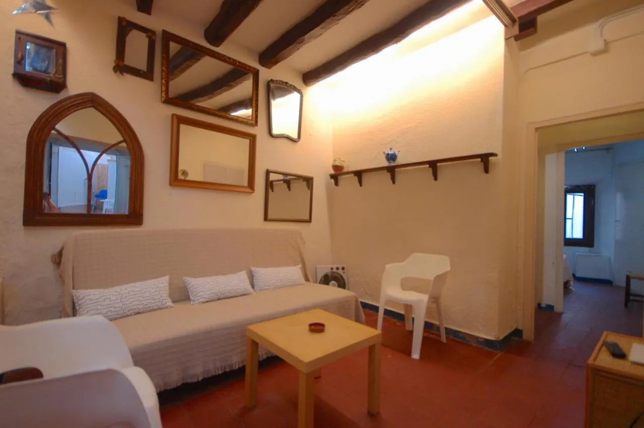 Lets Holidays Codolar Apartment トッサ・デ・マール 0*,  スペイン